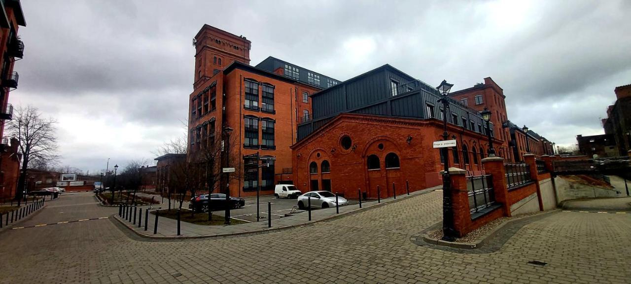 Loft Apartment " Amadeus " Tymienieckiego 25D Łódź Kültér fotó