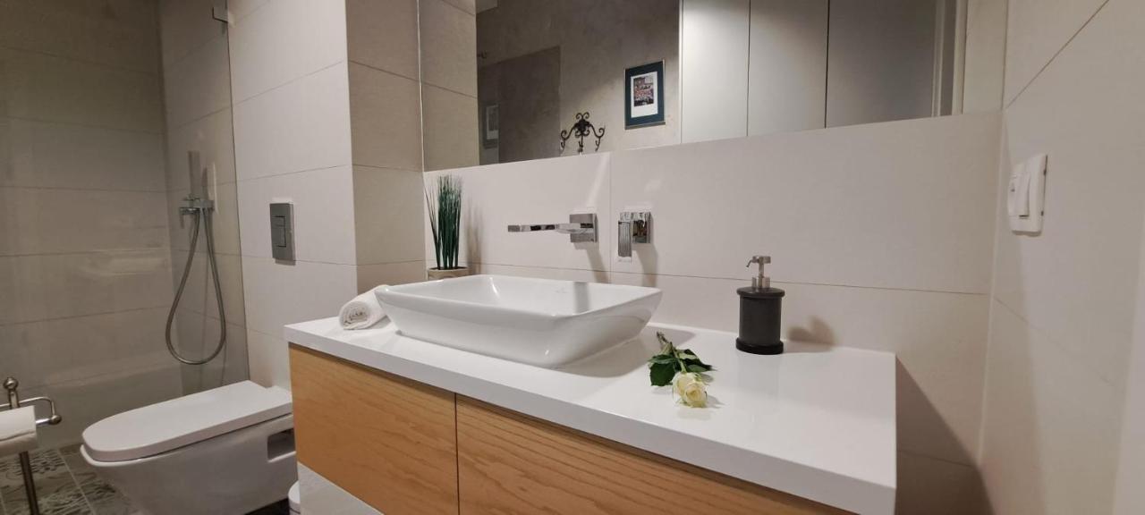 Loft Apartment " Amadeus " Tymienieckiego 25D Łódź Kültér fotó