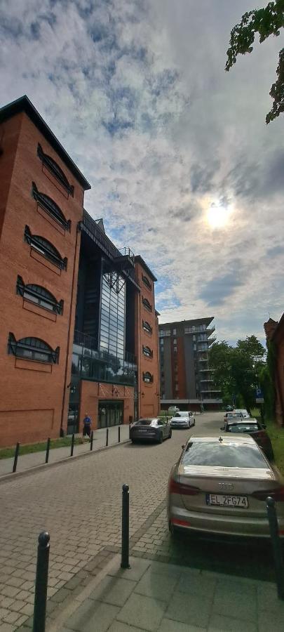 Loft Apartment " Amadeus " Tymienieckiego 25D Łódź Kültér fotó